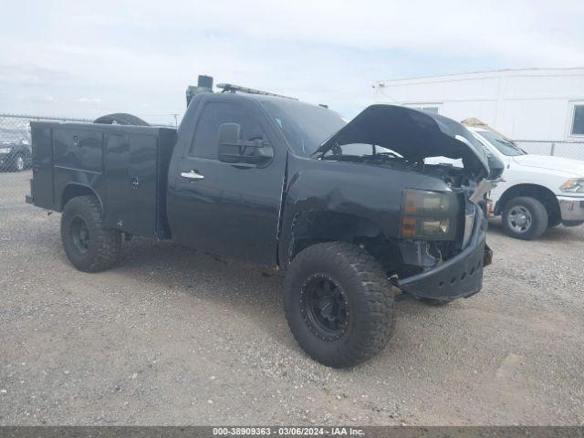  Salvage Chevrolet Silverado 2500