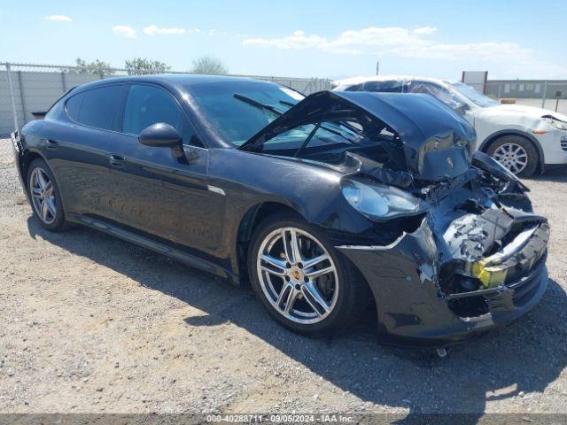  Salvage Porsche Panamera