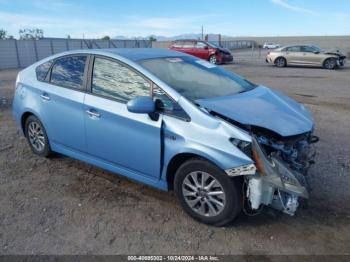  Salvage Toyota Prius