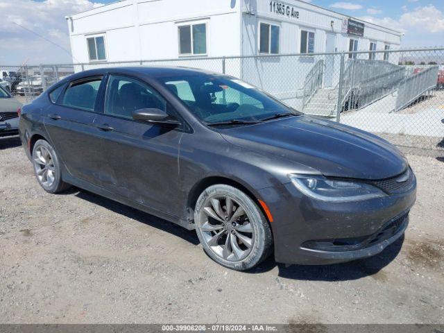  Salvage Chrysler 200