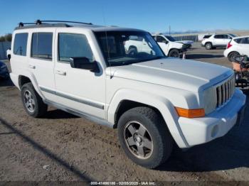  Salvage Jeep Commander