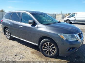  Salvage Nissan Pathfinder