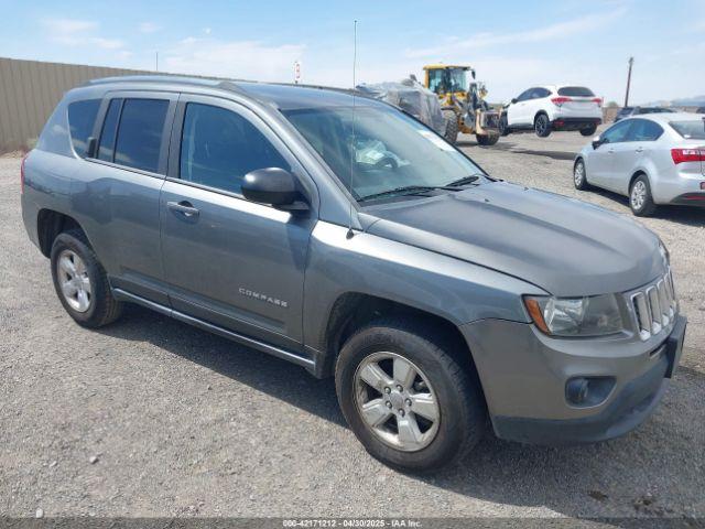  Salvage Jeep Compass