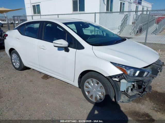  Salvage Nissan Versa