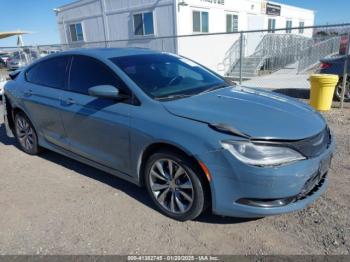  Salvage Chrysler 200