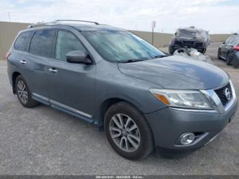  Salvage Nissan Pathfinder