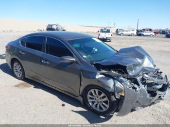  Salvage Nissan Altima
