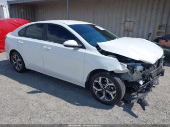  Salvage Kia Forte