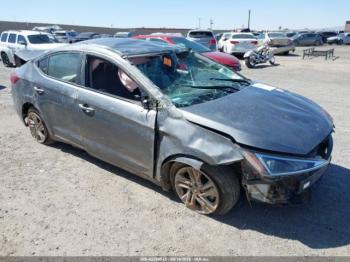  Salvage Hyundai ELANTRA