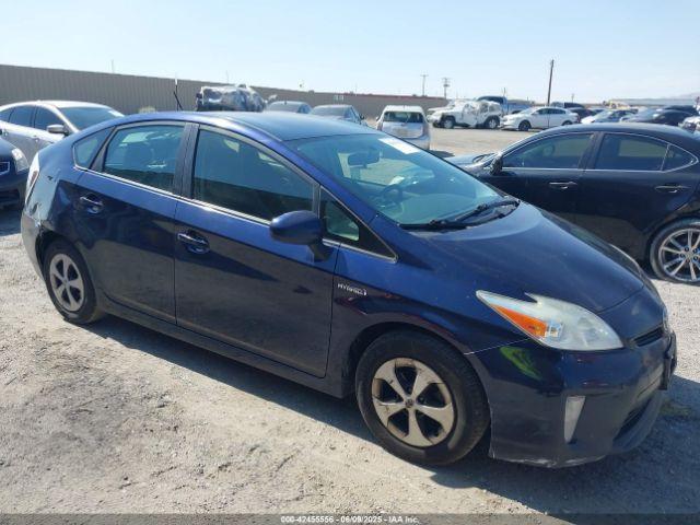  Salvage Toyota Prius