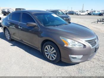  Salvage Nissan Altima