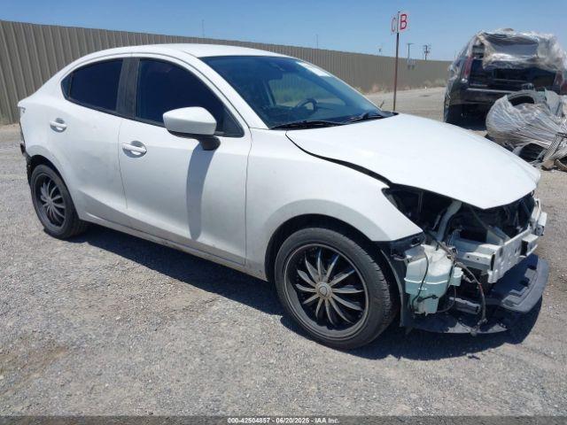  Salvage Toyota Yaris