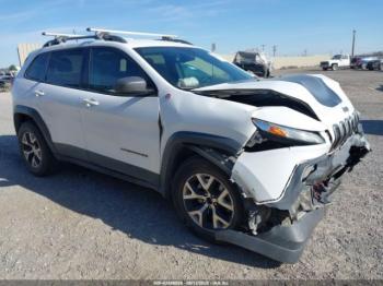  Salvage Jeep Cherokee