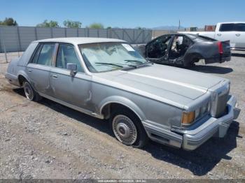  Salvage Lincoln Continental