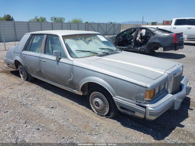  Salvage Lincoln Continental