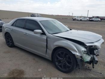  Salvage Chrysler 300