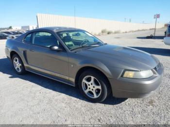  Salvage Ford Mustang