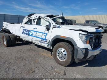  Salvage General Motors Sierra 3500HD