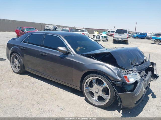  Salvage Chrysler 300