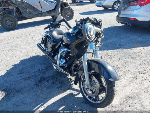  Salvage Harley-Davidson Flhx