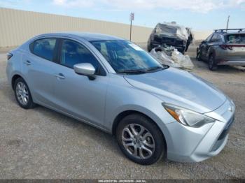  Salvage Toyota Yaris
