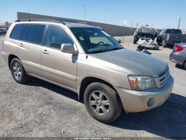  Salvage Toyota Highlander