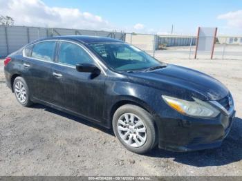  Salvage Nissan Altima