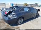 Toyota Camry Le Image 6