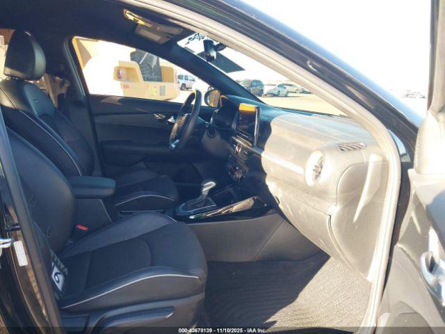 Kia Forte Gt-line Image 5