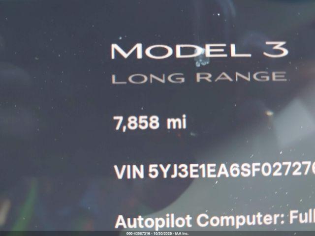 Tesla Model 3 Image 8