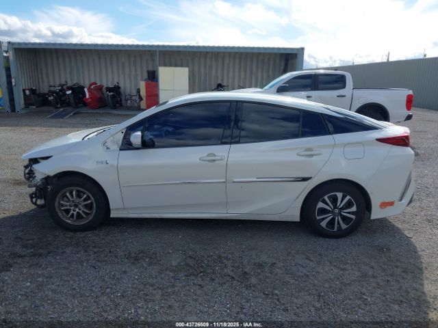 Toyota Prius Prime Advanced Image 15